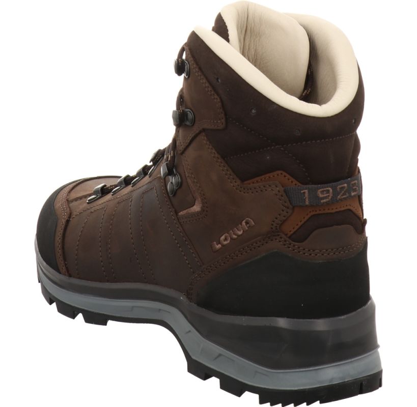 Lowa Trekker LL